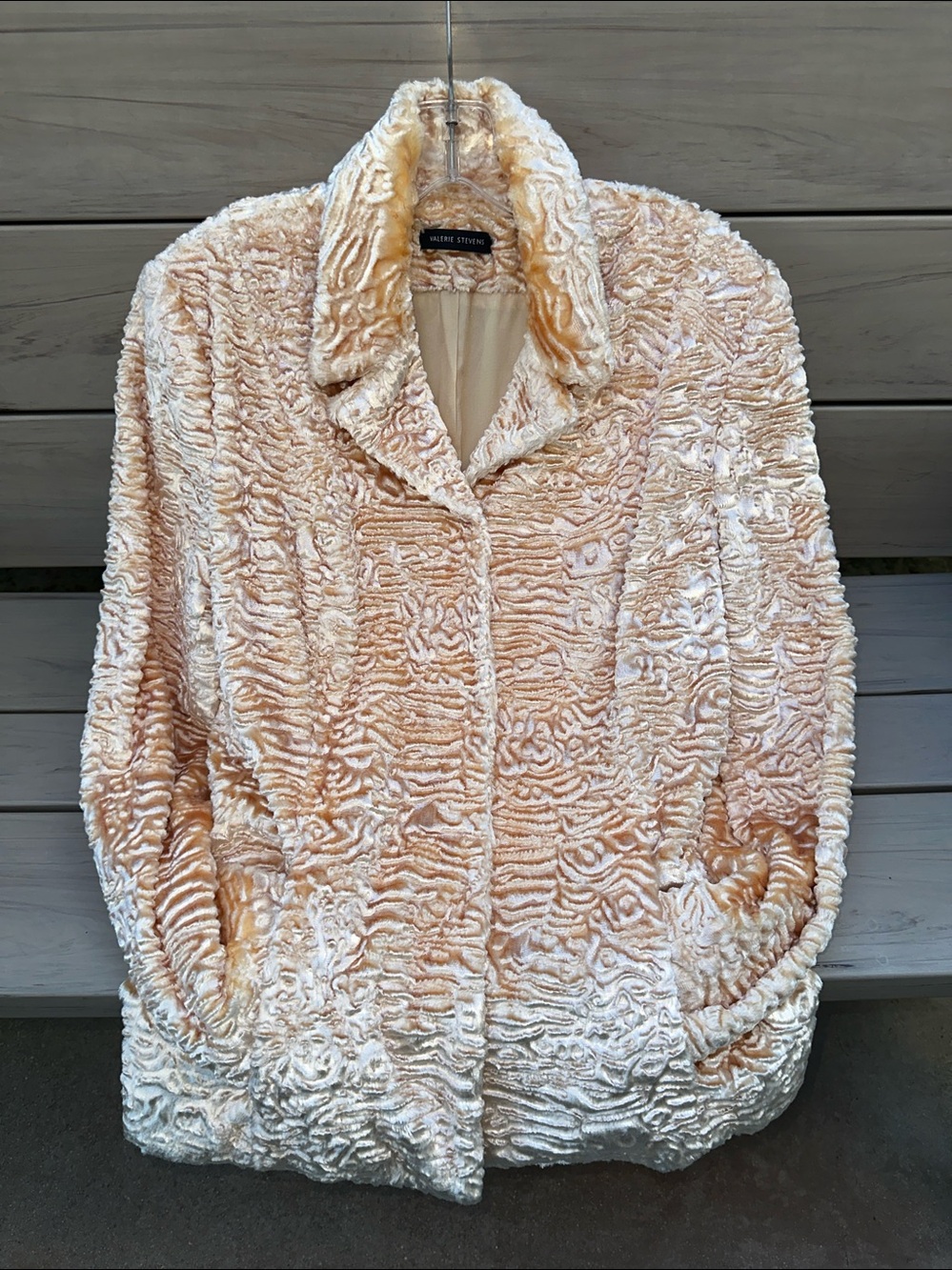 Valerie Stevens Soft & Shiny Teddy Curl Faux-Fur Fully-Lined Jacket in Peach M